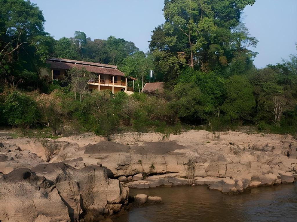 Forest Floor Lodge Cat Tien Bagian luar foto